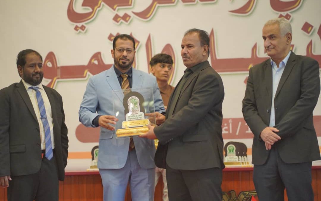 اختتام فعاليات مهرجان النخيل والتمور بوادي والاعلان عن مبادرة غرس 3000فسيلة من قبل مؤسسة صلة