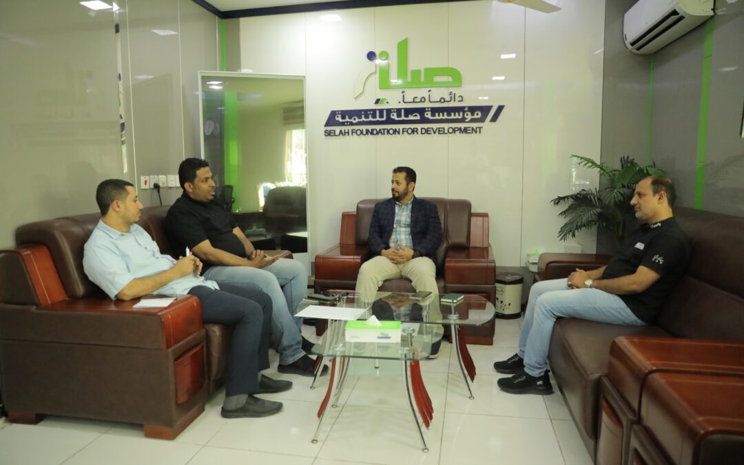 المدير التنفيذي لمؤسسة صلة للتنمية يلتقي مدير مكتب وزارة الصحة بساحل حضرموت ويبحثان تعزيز الشراكة في القطاع الصحي